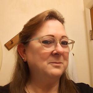 Meet your Posher, Denise